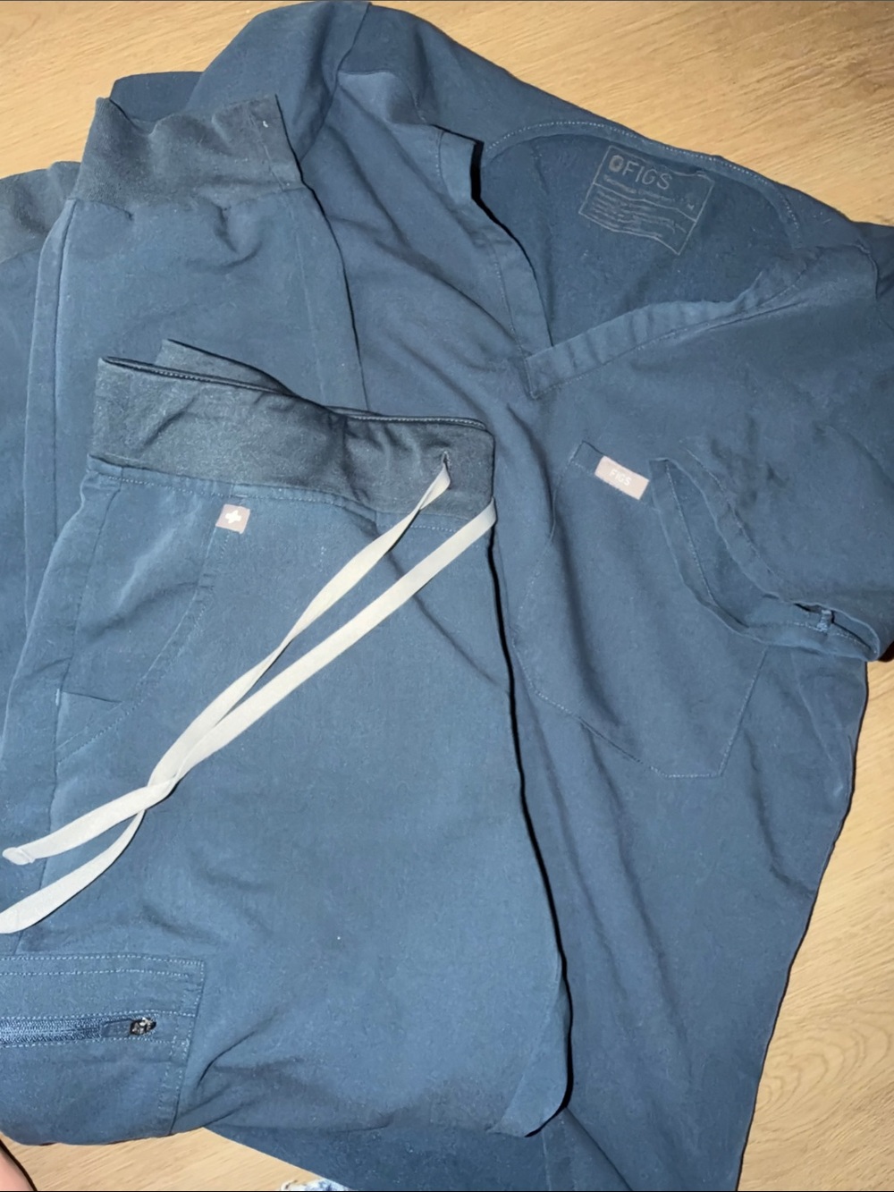 Figs navy blue set